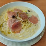 スープパスタ コジロー - 生ハムと4種キノコのクリーム