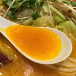 ヤマギシカズオ ヌーベル バーグ - 鶏＋ニンジンのスープ