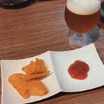 Cafe & Bar elf - お通し&デュベル