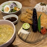 スイーツ&カフェ ドラジェ - とんかつランチ