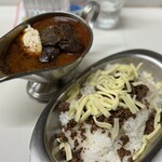 かれーの店 うどん  - 真夏のスリランカ、ご飯大盛り、チーズ、スパイシーひき肉、なす