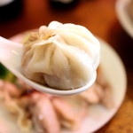 元祖ハルピン - 皮の中にタップリのスープを蓄えている