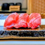 THE SUSHI TOKYO 旬 - マグロ赤身食べ放題おかわり3貫