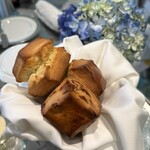 Tiffany Blue Box Café - 