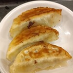 日高屋 キュービックプラザ新横浜店 - 餃子3個↑