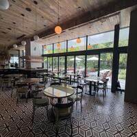 THE GATEHOUSE - 店内雰囲気