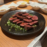 YAKINIKU BON'S - 