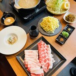 琉球ビーフ＆ビア - あぐー豚のしゃぶしゃぶ