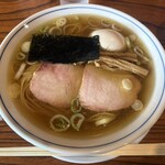 きく屋 - 一ヶ月ぶりの中華そば。いつにも増して、キレイです。