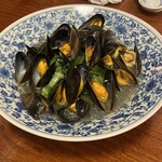 月泉 - ムール貝入り空芯菜