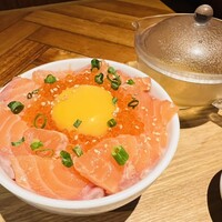 Seafood bar Ermitage 横浜鶴屋町店 - 