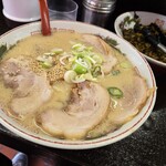 一輝亭 - 高菜も必須…