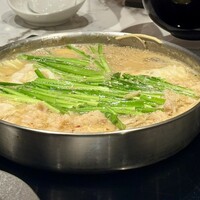 博多もつ鍋 やま中 博多店 - もつ鍋（みそ）