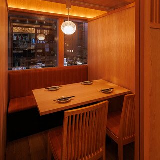 忘年会・新年会にも◎新宿駅すぐの贅沢な個室時間