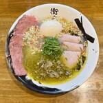 広島牡蠣と和牛ラーメン 衝青天 - 