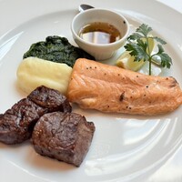 ベンジャミンステーキハウス KITTE大阪店 - 