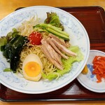 ぎょうざの満洲 - 料理写真:冷やし中華 770円