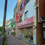 ぎょうざの満洲 - 外観