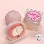 御菓子司　福岡屋  - ✧〖桜くりーむ大福〗(220えん)×2桜の塩気とクリーミーな生クリームが好み(✿ơᴗơ)⋈♡
      