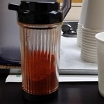 牛すじカレー 小さなカレー家 - （2014年10月再訪）卓上の辛味成分は必需品だ？