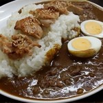 牛すじカレー 小さなカレー家 - （2014年10月再訪）牛すじカレー並（400円）に煮玉子（50円）、味噌チキン（200円）をつけた♪