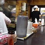 牛すじカレー 小さなカレー家 - （2014年10月再訪）カウンターから、ご主人、奥さまの仕事ぶりを見た！