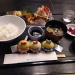 お食事処 多七 - 刺身定食　チームしっぽず　