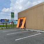 ⼿打ちと創造 はなまるうどん - 外観_2025年8月