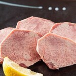 焼肉いっしん - 料理写真:上タン塩