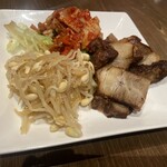 じなんぼう - チャーシューキムチ盛