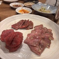 炭火焼肉ホルモン うしごろ 中目黒店 - 