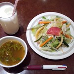 ハリマ・ケバブ・ビリヤニ - 2014.10.15。ラッシー、ラッサム、サラダ