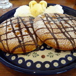 バナナとチョコのパンケーキ　バニラアイストッピング