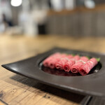 焼肉ホルモン 風土. - 芽ネギ和牛焼きしゃぶをポン酢で