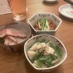 藤沢中華酒場 星都 - 前菜３種（チャーシュー、イカと山クラゲ、クラゲ）