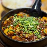 四川料理 川覇王 - 陳麻婆豆腐　1298円 白飯　286円
