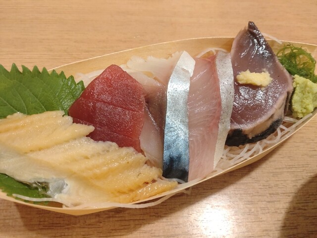 Tsukiji Shokudo Genchan Jinbocho Ten photo 4