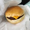 C&J Hamburger & Hotdog Stand - 料理写真:プレーンチーズバーガー$4