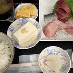 魚さだ - ランチ　刺身盛り合わせ1200円