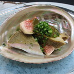 日本料理 TOBIUME - 鮑が分厚い