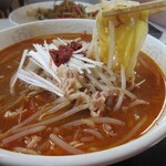 大廣食堂 - 少しの辛みそがのってます