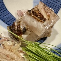 与志多 - ノドグロ　皮に木炭を押し付けて