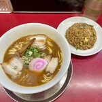 丸高中華そば 神戸二宮 二宮店 - 