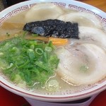 盛多や - 特製ラーメン（生卵入り）６００円