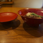 魚菜料理 縄屋 - 横から