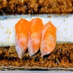 THE SUSHI TOKYO 旬 - サーモン食べ放題おかわり3貫