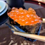 THE SUSHI TOKYO 旬 - イクラ軍艦食べ放題おかわりリフト
