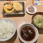 天麩羅処ひらお アクロス店 - ハモやエビが入った天ぷら7種盛り　いろどり定食