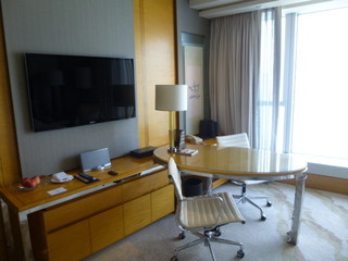 Four Seasons Hotel Hong Kong -