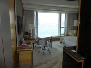 Four Seasons Hotel Hong Kong -